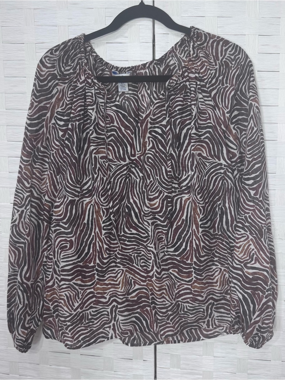 Tommy Bahama Zen Zebra Peasant Top Animal‎ Print Lightweight Long Sleeve Size Sm